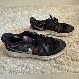 Nike Girls Sneakers running shoes size 1.5 youth